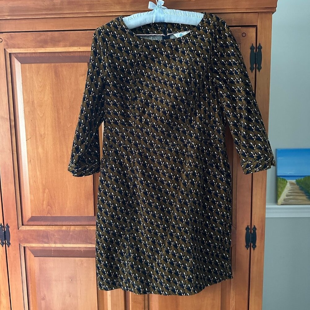 Boden Corduroy dress, Cute Rabbit print, Brown, Size 8 (runs small - like a 6)